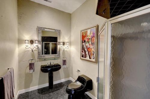 1 Morning Star Ct, Lincoln RI  02865-4586 exterior