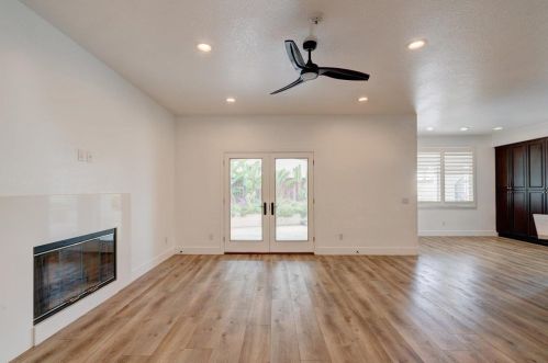 7437 Magellan St, Carlsbad CA  92011-5412 exterior
