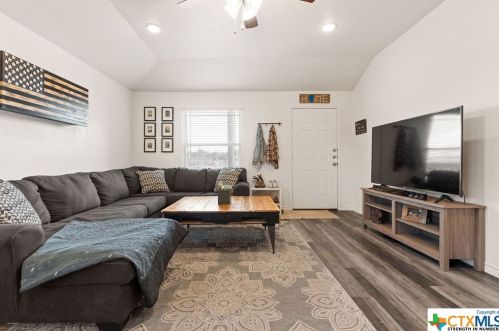 922 Industrial Ave, Copperas Cove, TX 76522-1712