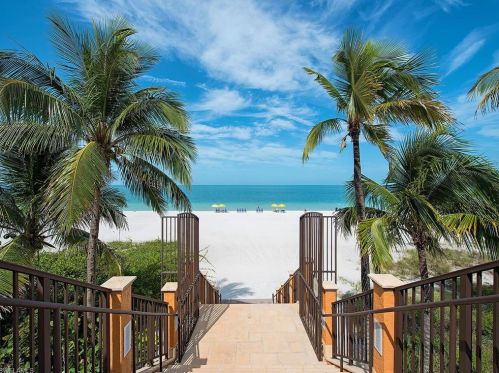 17240 Germano Ct, Naples, FL 34110-2850