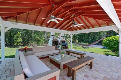 6511 Sable Rdg Ln, Naples FL 34109-3868 exterior