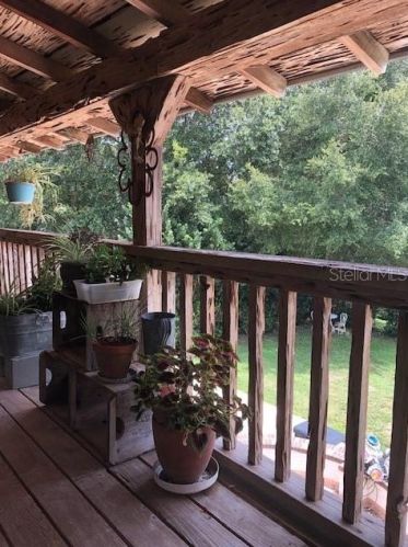 6737 180th Avenue Rd, Ocklawaha FL  32179-7002 exterior