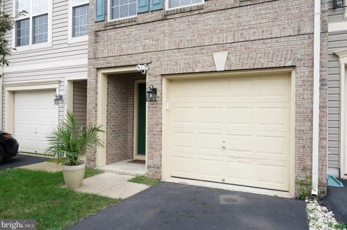 15693 John Diskin Cir, Woodbridge, VA 22191-6534