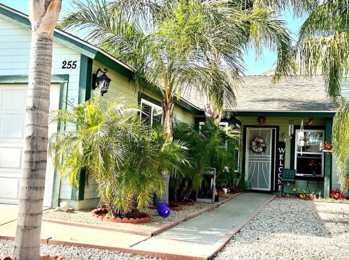 255 Quandt Ranch Rd, San Jacinto, CA 92583-2331