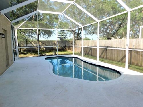 1613 Gray Bark Dr, Oldsmar FL  34677-2766 exterior