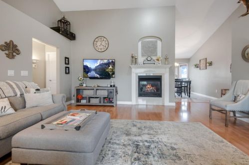 4152 Gemstone Trl, Green Bay, WI 54311-9001