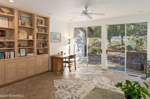 325 Panorama Blvd, Sedona AZ 86336-5537 exterior