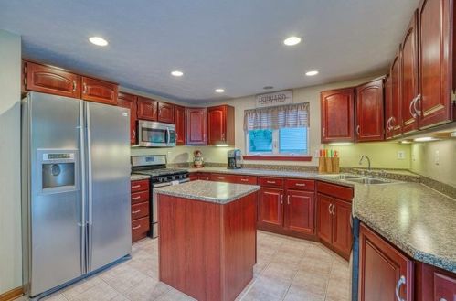 110 Partridge Run Rd, Gibsonia PA  15044-7922 exterior