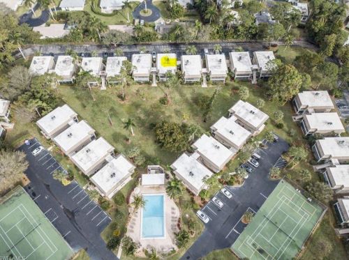 1549 Sandpiper St, Naples FL  34102-1593 exterior