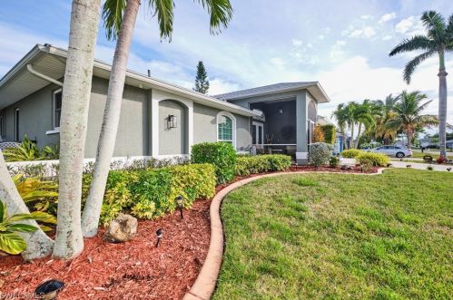 3733 3rd Ave, Cape Coral, FL 33904-4820