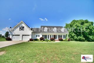 1212 Kahite Trl, Vonore TN  37885-6720 exterior