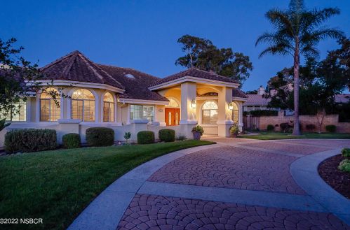 5616 Oakhill Dr, Santa Maria, CA 93455-6008