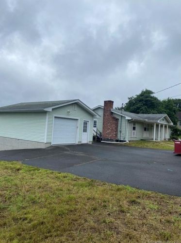 1 Fairfield Ave, Danbury, CT 06810-8273