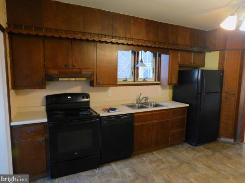 227 Noble St, Souderton, PA 18964-1556