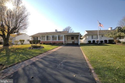 263 Guilford Rd, Fairless Hills, PA 19030-1311