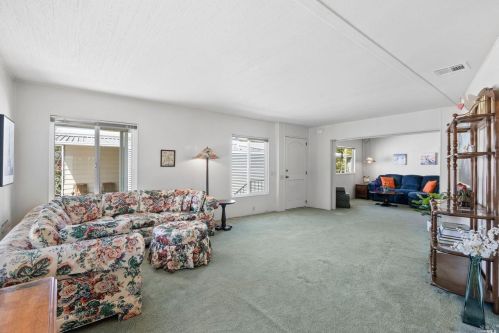 40 Westgate Cir, Santa Rosa CA  95401-9014 exterior