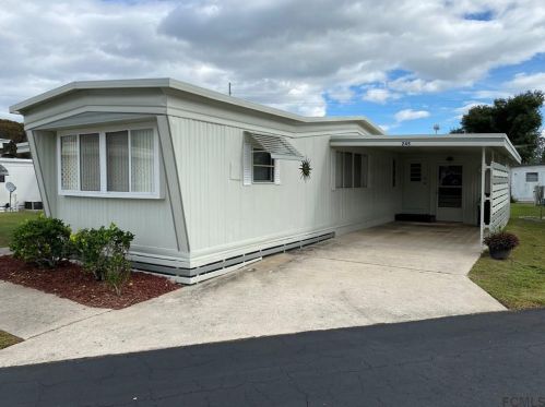 245 Rue De Fontaine, Tavares, FL 32778-3664