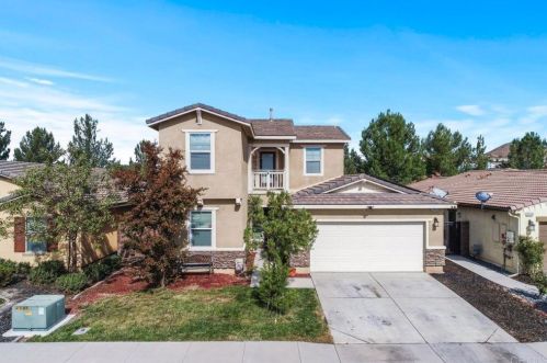 29424 Tournament, Lake Elsinore CA  92530-4735 exterior