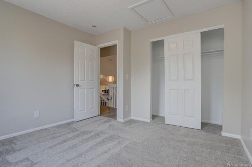 5058 Elkhart St, Denver CO 80239-5176 exterior