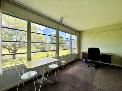 225 Southampton B, West Palm Beach FL  33417-7807 exterior