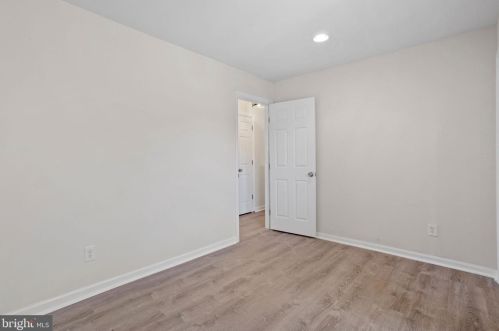 8335 Collins Ave, Camden NJ  08109-3568 exterior