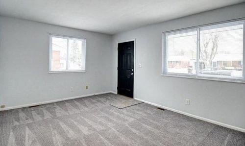 1090 Virginia Ave, Franklin, OH 45005-1749