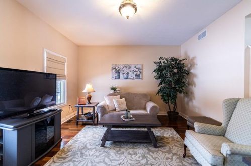 88 Old Hickory Ln, Grove City PA 16127-4663 exterior