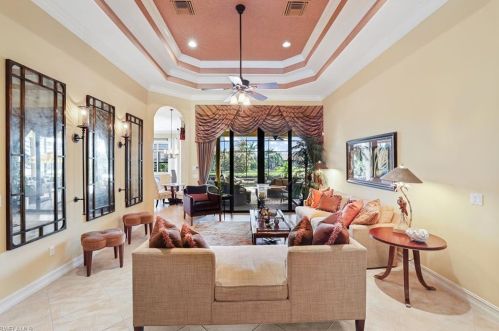 6448 Costa Cir, Naples FL  34113-1700 exterior