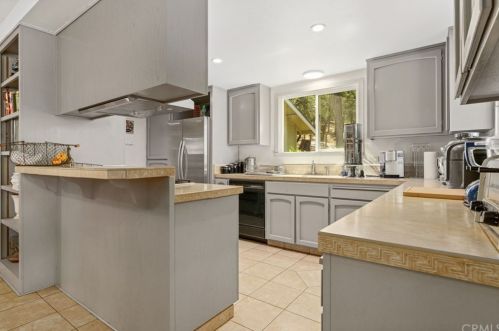 18645 Maple Leaf Ct, Middletown CA  95467-8528 exterior