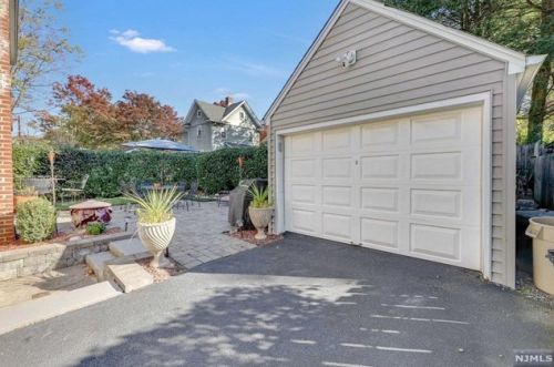 437 Northern Pkwy, Ridgewood NJ  07450-1720 exterior