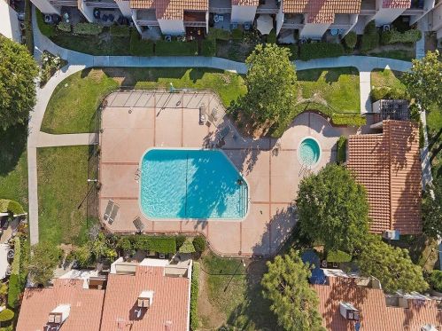 5534 Las Virgenes Rd, Calabasas CA  91302-1074 exterior