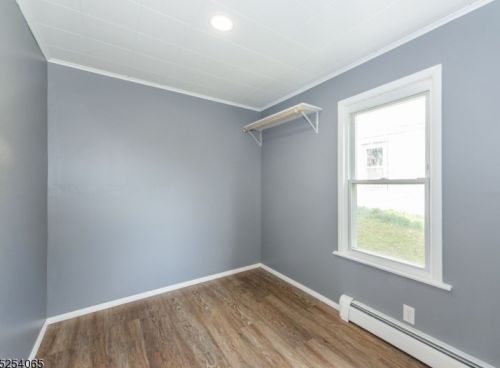 35 Harrison St, Wantage NJ  07461-2119 exterior