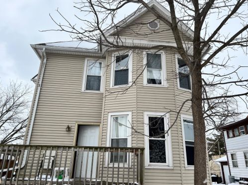 109 4th St, Beaver Dam, WI 53916-2051