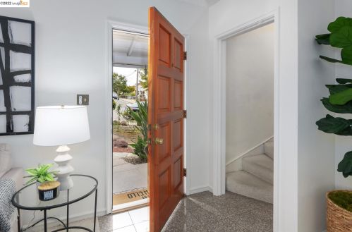 3963 Coolidge Ave, Oakland CA  94602-3428 exterior