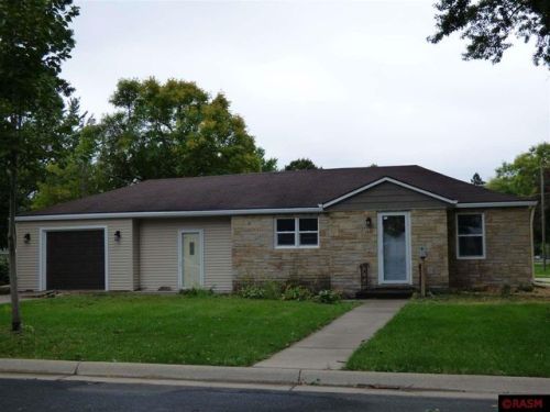 1401 Marsh St, Mankato MN  56001-5218 exterior