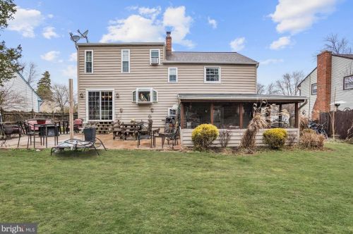 17 Rondon Ave, Berlin Boro NJ  08009-1522 exterior