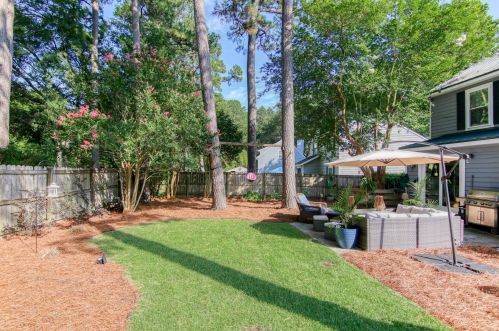 1404 School House Rd, Mount Pleasant SC  29464-3844 exterior