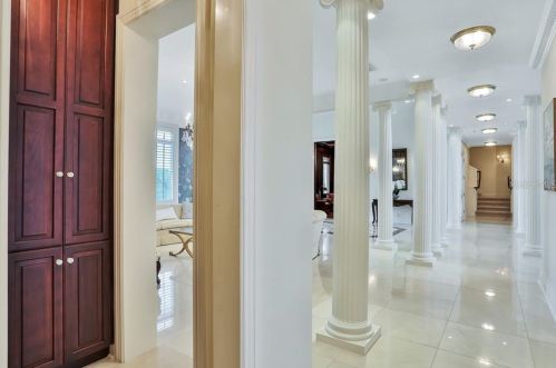 535 Ocean Shore Blvd, Ormond Beach FL  32176-5401 exterior