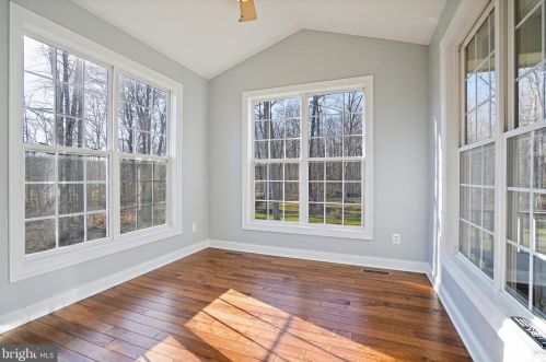 16143 Jordan Crest Ct, Haymarket VA  20169-4943 exterior