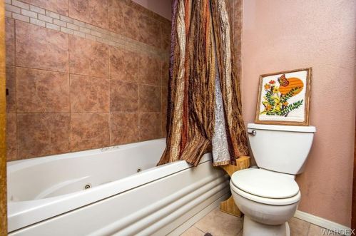 1386 Trane Rd, Bullhead City AZ  86442-7102 exterior