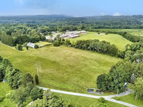 169 Lime Ridge Rd, Poughquag NY  12570-5449 exterior