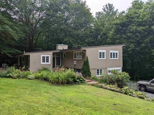 15 Juniper Hl, Unity NH  03743-3219 exterior