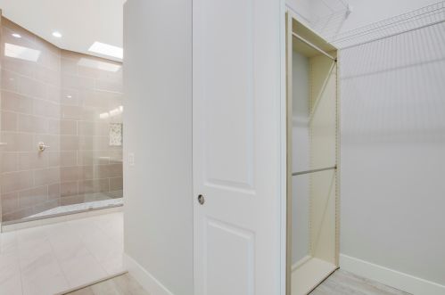 975 Bear Island Cir, West Palm Beach FL  33409-2062 exterior