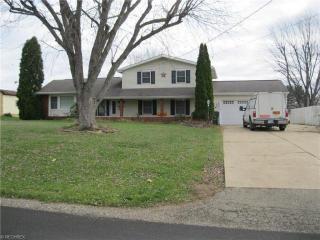 2888 Swallen Ave, Fairhope, OH 44641-8405
