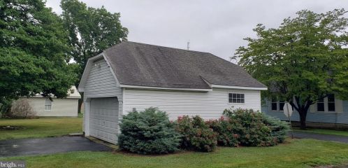 85 Clark St, Harrington DE  19952-1246 exterior