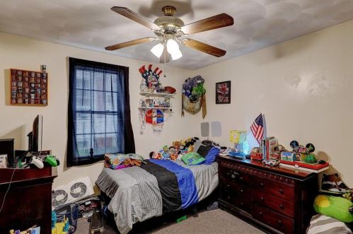 104 Arnold St, Lincoln RI  02865-1936 exterior