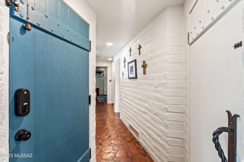 702 Chula Vis Rd, Tucson AZ 85718-1116 exterior