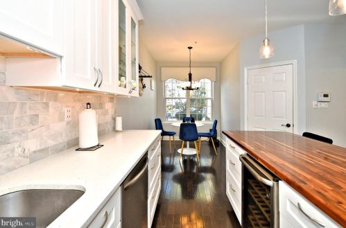 309 Meadow View Ln, Lansdale PA  19446-5932 exterior