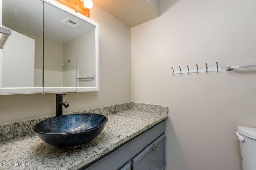 2209 Everett Dr, Phoenix AZ  85022-4109 exterior