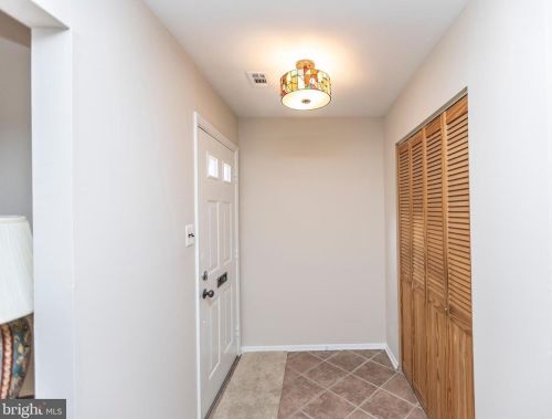 1151 Harbour Dr, Palmyra NJ 08065-2216 exterior